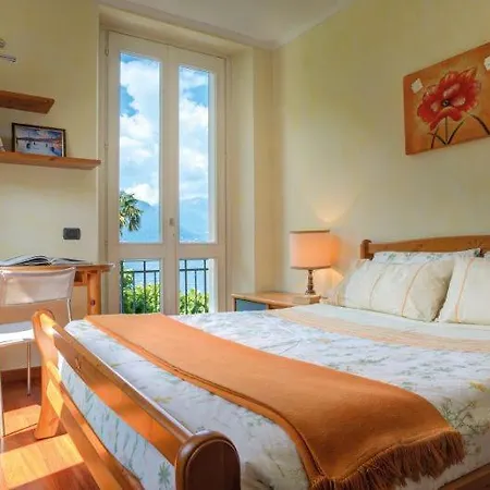 Villa Sleeps 8 Wifi