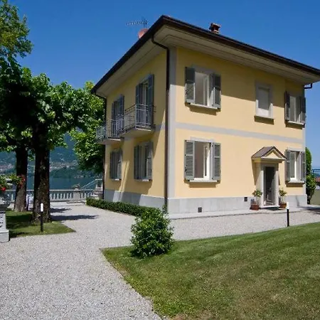 Villa Sleeps 8 Wifi Lezzeno