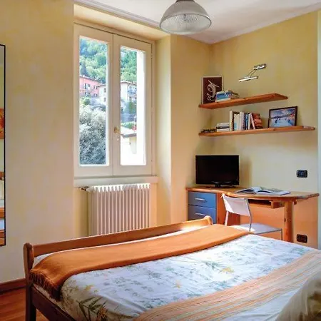 Sleeps 8 Wifi Villa *