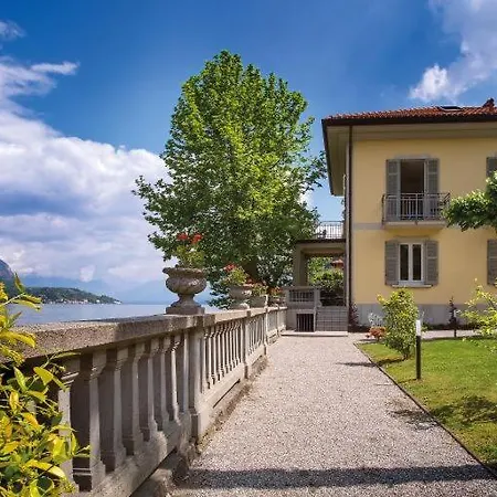 Villa Sleeps 8 Wifi